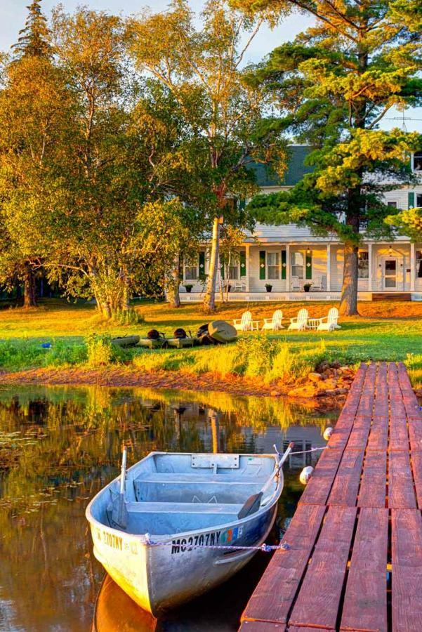 Historic Birch Lodge And Motel Trout Lake Extérieur photo